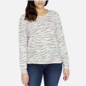 Buffalo David Bitton Ladies Printed Cozy Top Ultra Soft NEW